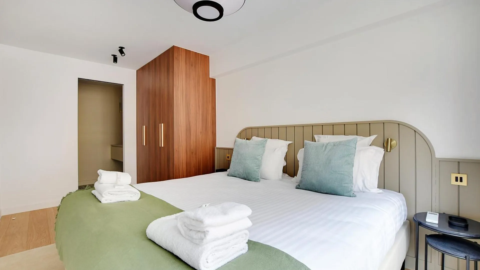 Pick A Flat'S Apartments In Tour Eiffel - Rue De L'Amiral Hamelin Paris 0*,  France
