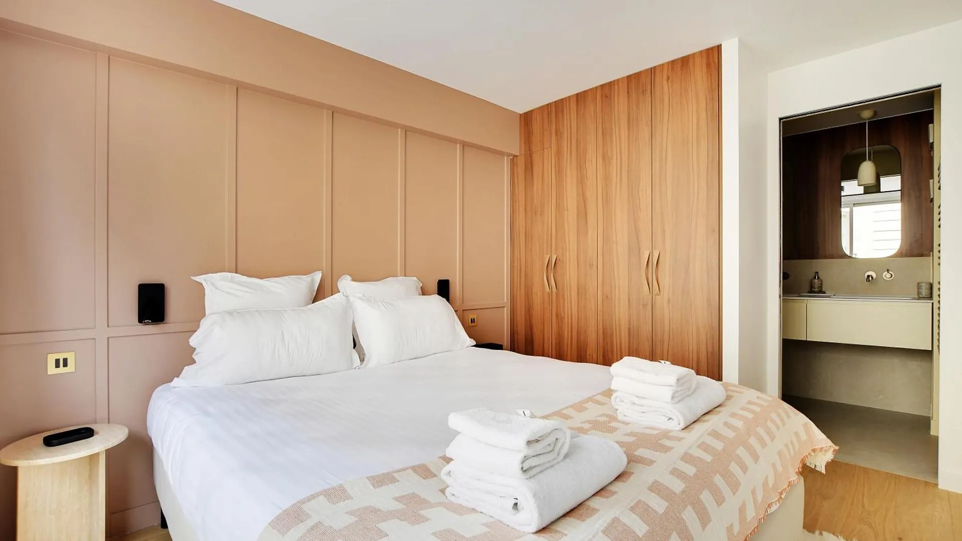 Pick A Flat'S Apartments In Tour Eiffel - Rue De L'Amiral Hamelin Paris France