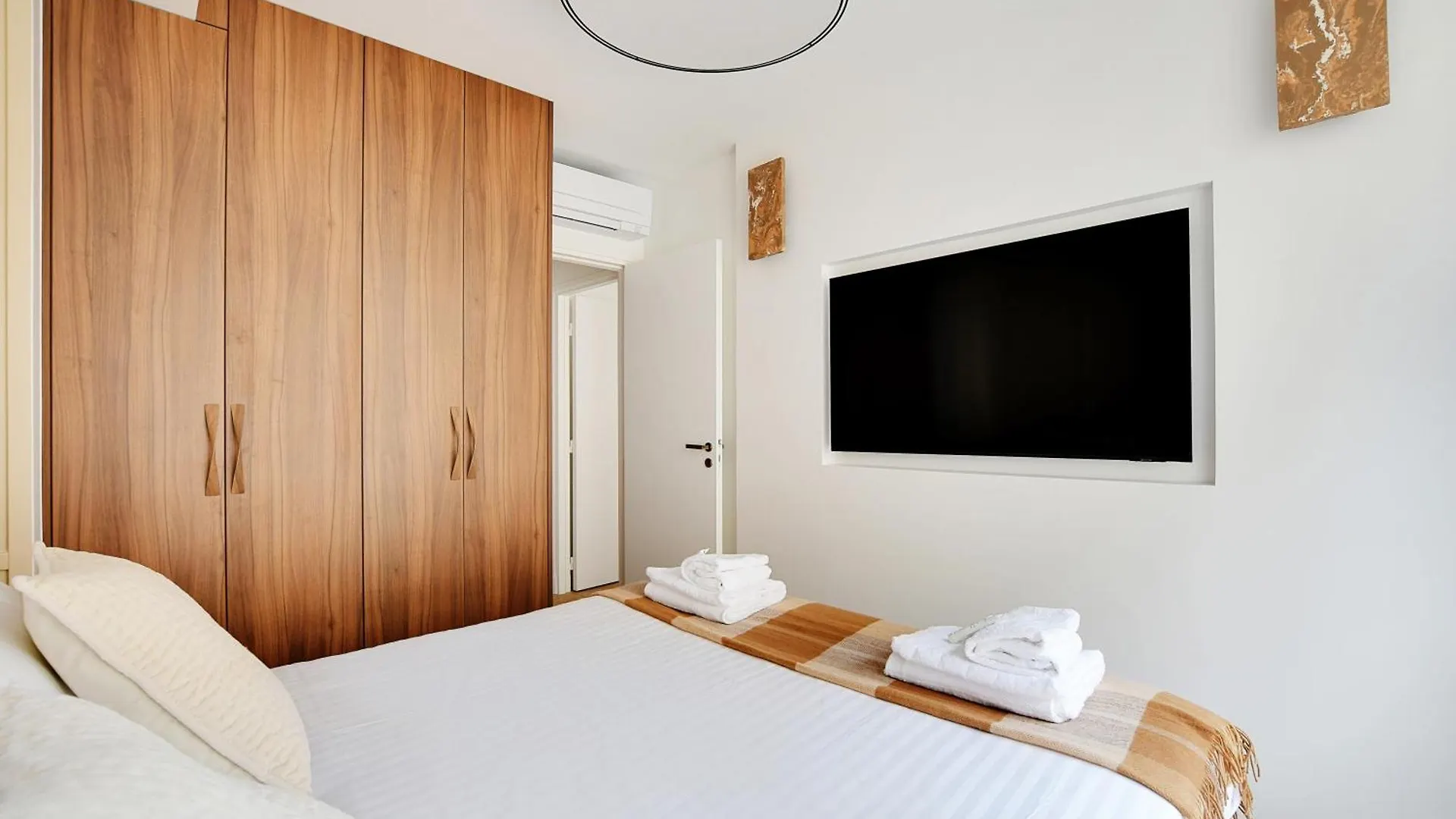 Pick A Flat'S Apartments In Tour Eiffel - Rue De L'Amiral Hamelin Paris