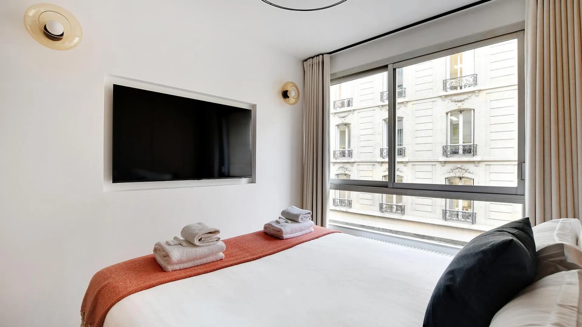 Pick A Flat'S Apartments In Tour Eiffel - Rue De L'Amiral Hamelin Paris