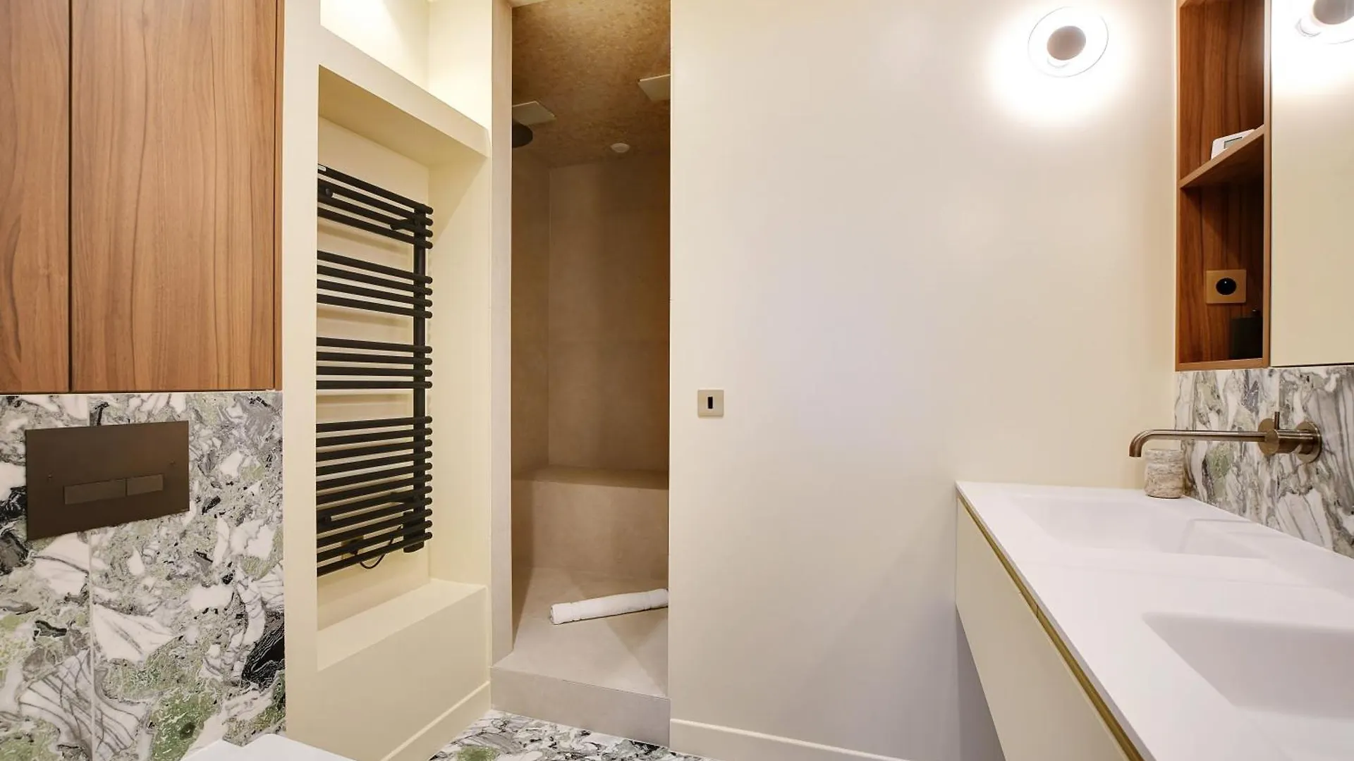 Pick A Flat'S Apartments In Tour Eiffel - Rue De L'Amiral Hamelin Paris France
